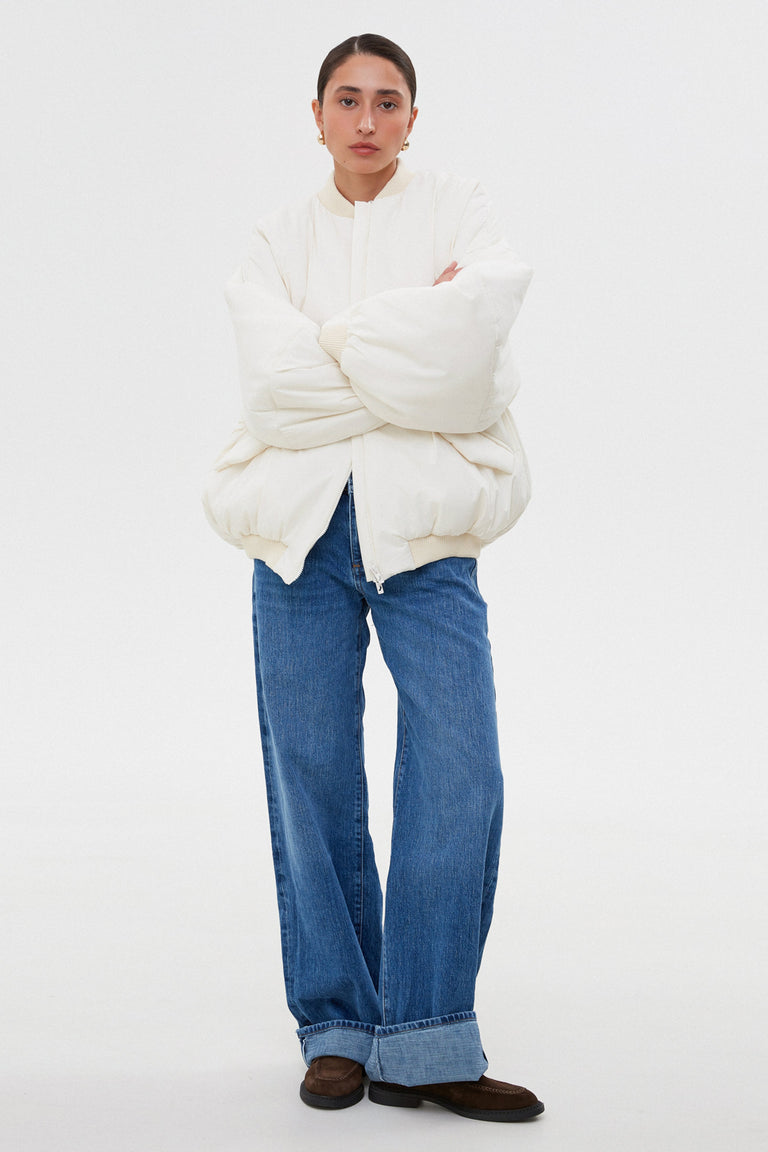 Women’s short milk-white oversize bomber jacket with a stand collar Estro.
