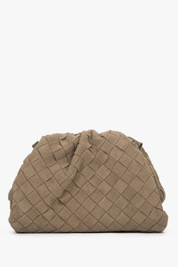 Small beige women's pouch bag in natural velour.