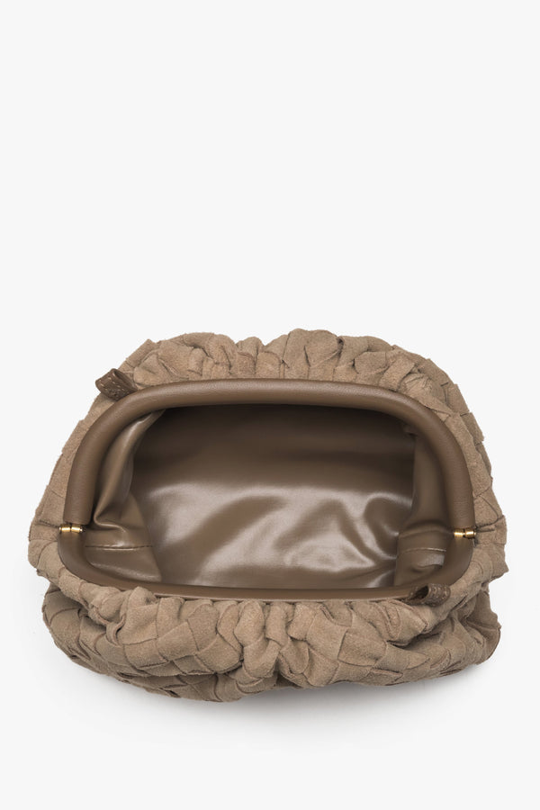 Women's small beige pouch bag in natural velour Estro.