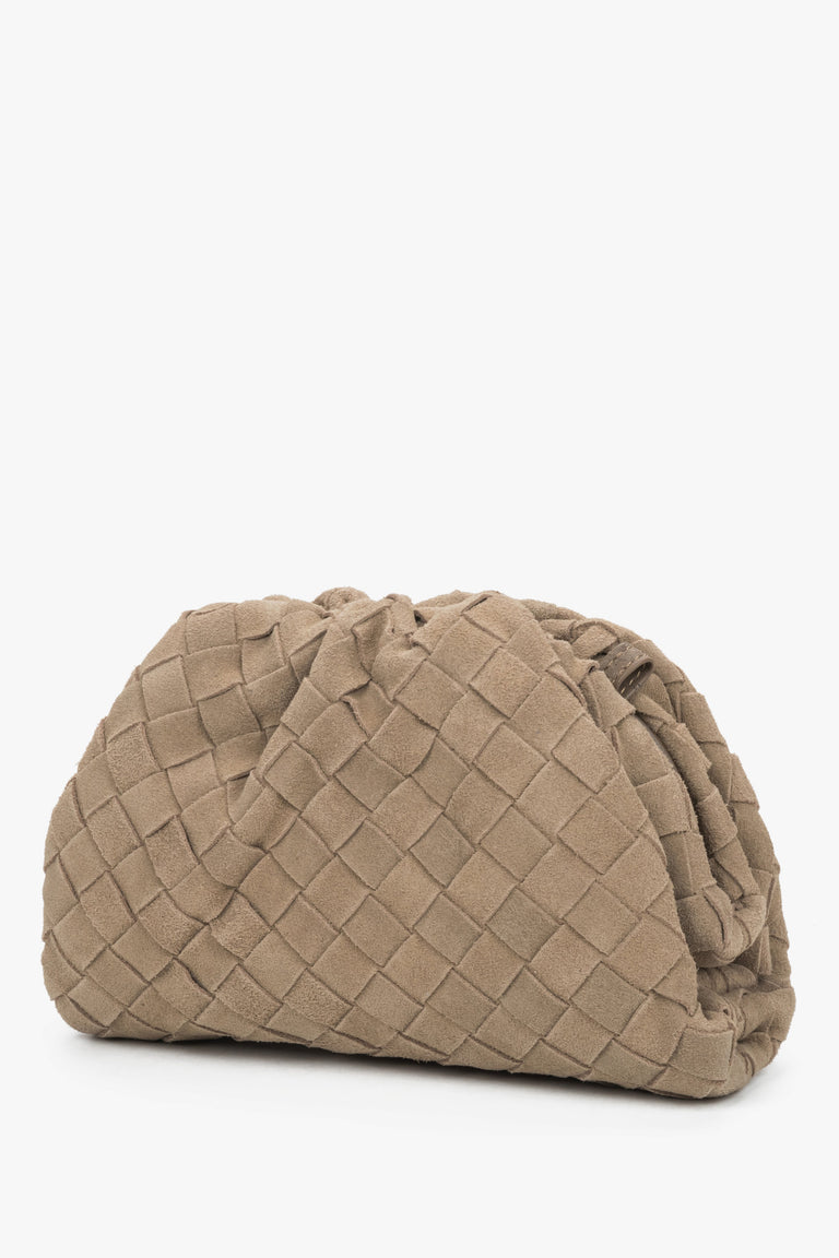 Small beige women's Estro pouch bag in natural velour.