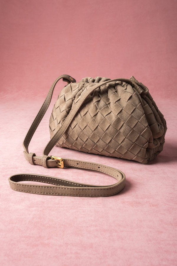 Women's Small Beige Pouch Bag in Genuine Velour Estro ER00118998.