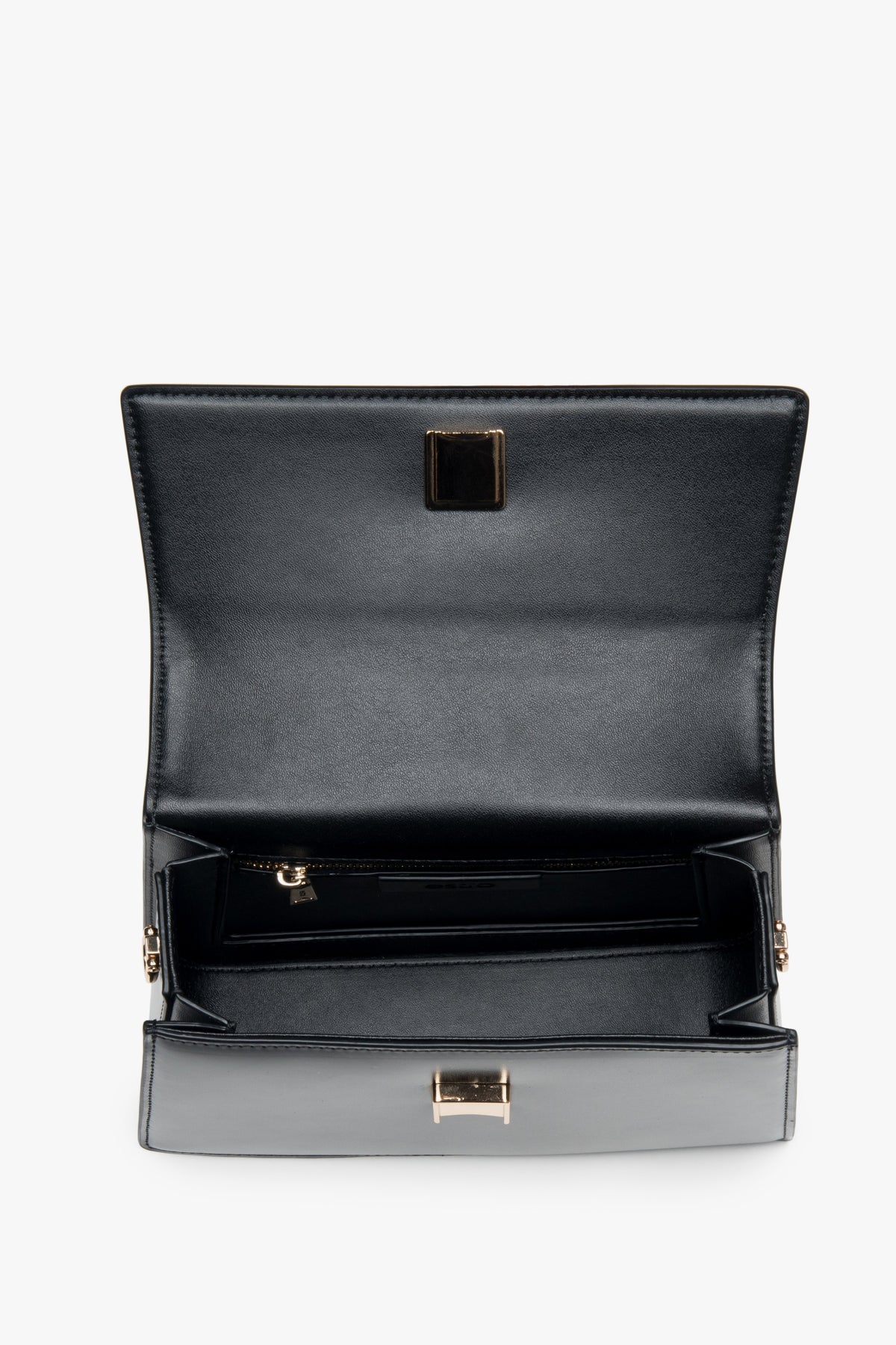Small black satchel-style women’s handbag made of genuine leather, Estro.