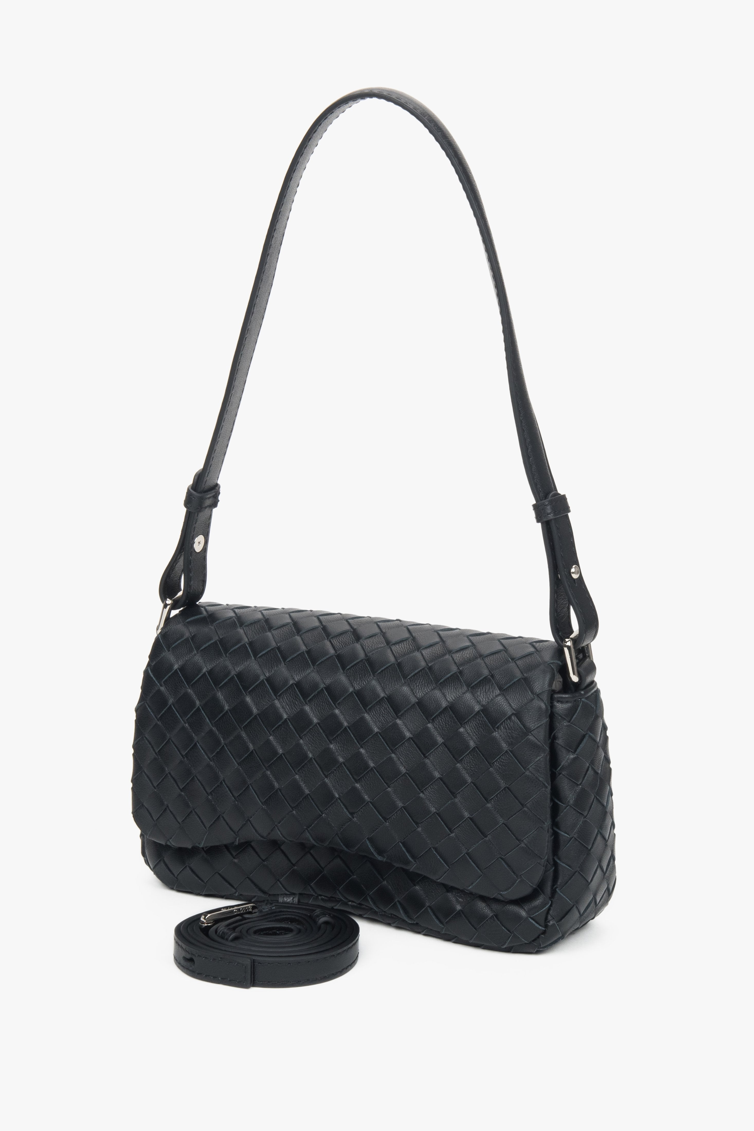 Women’s small black shoulder bag made of woven genuine leather, Estro.
