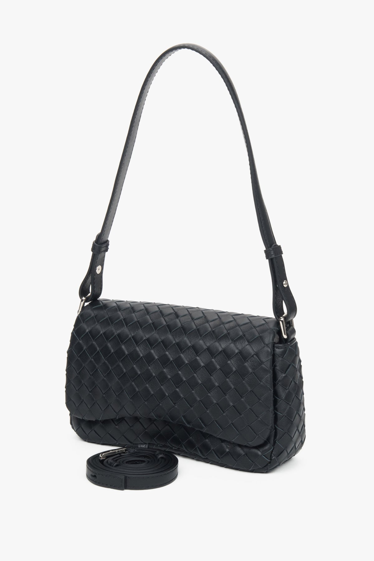 Women’s small black shoulder bag made of woven genuine leather, Estro.