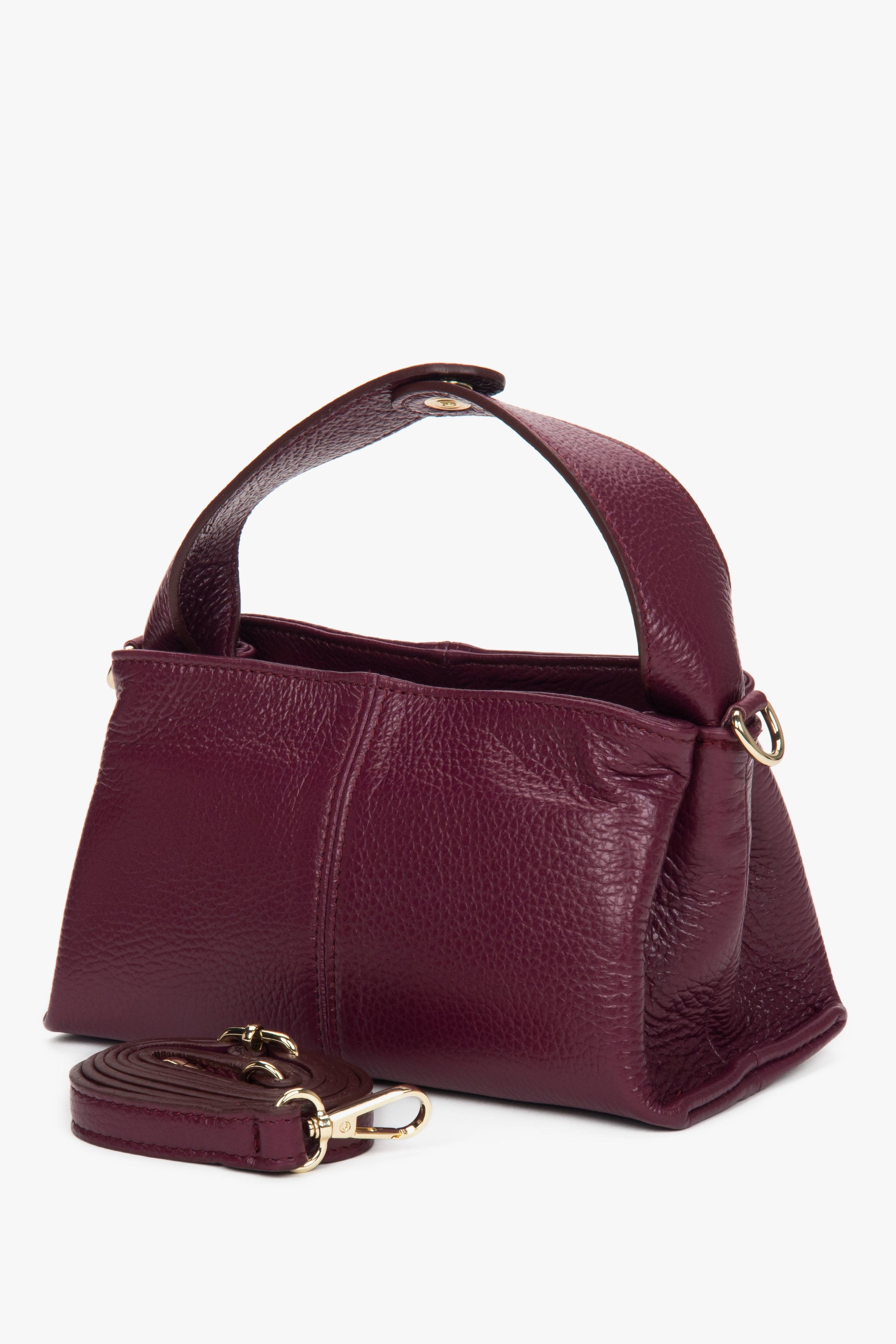 Small burgundy women’s handbag made of Premium Italian genuine leather, Estro.