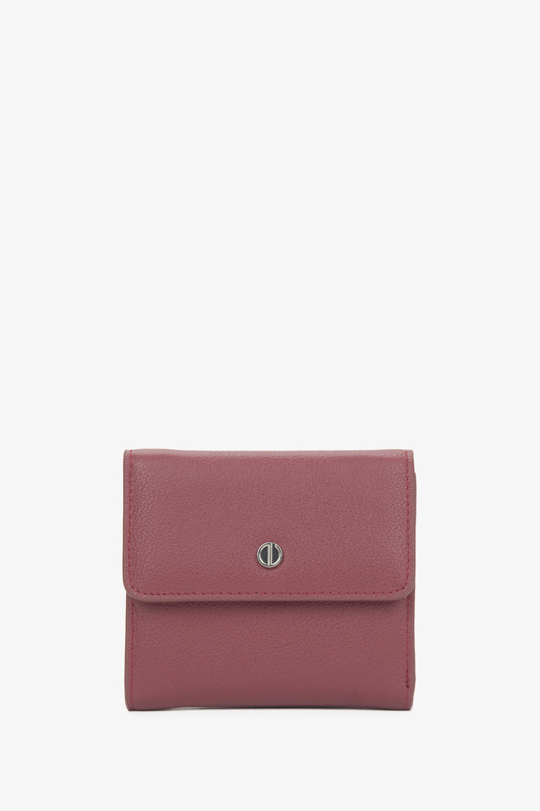 Women's small burgundy leather tri-fold wallet by Estro.