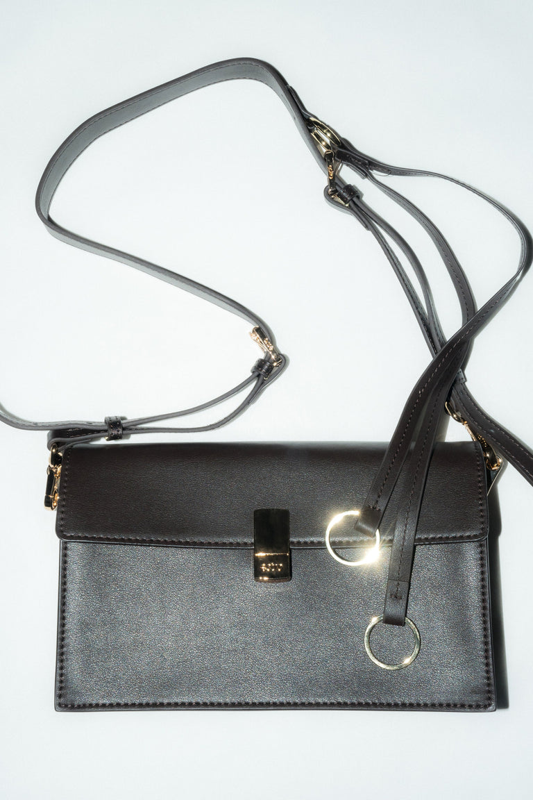 Women's Small Dark Brown Crossbody Bag in Leather with Gold Hardware Estro ER00118918.
