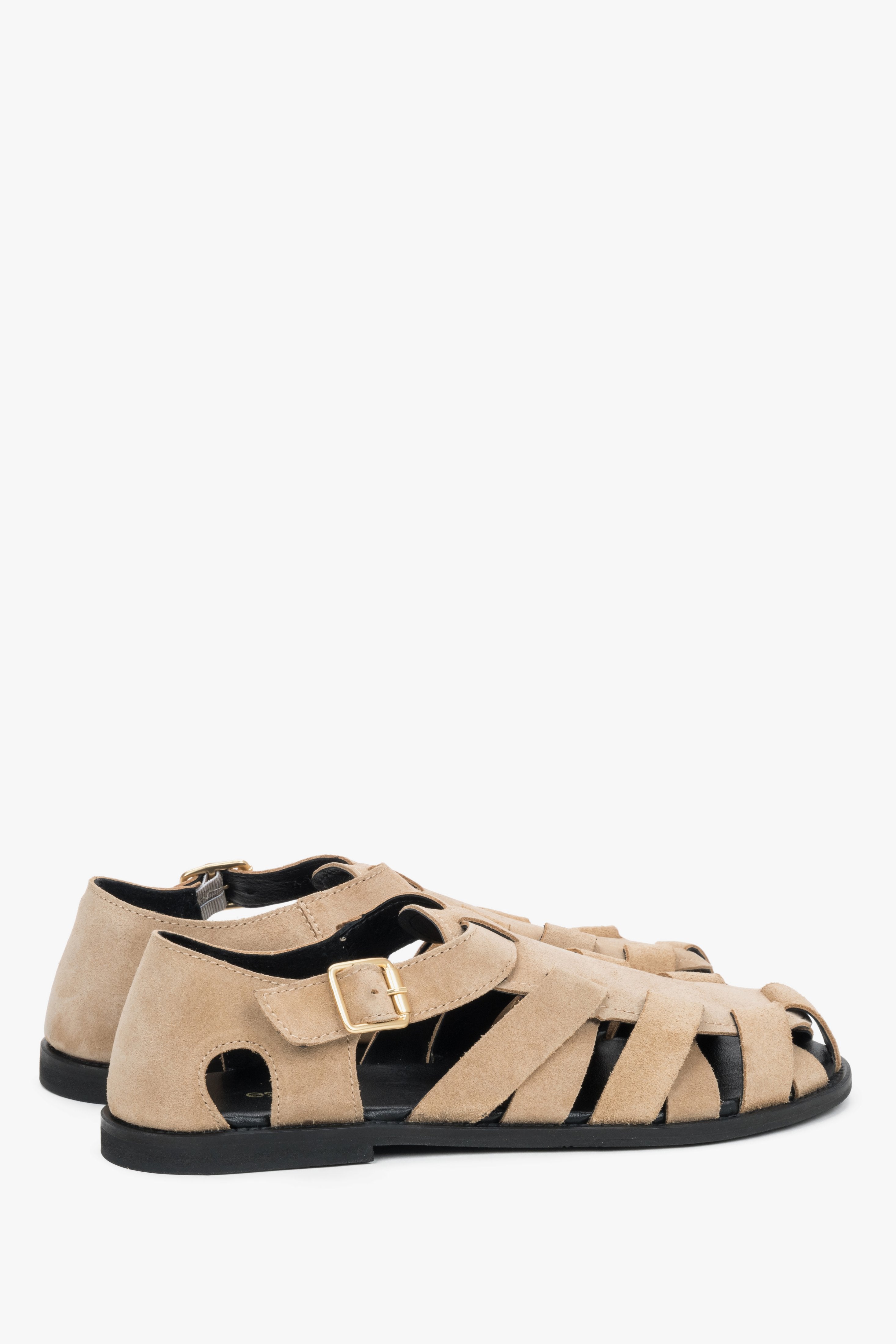 Soft beige women’s Estro fisherman-style sandals made of natural velour.