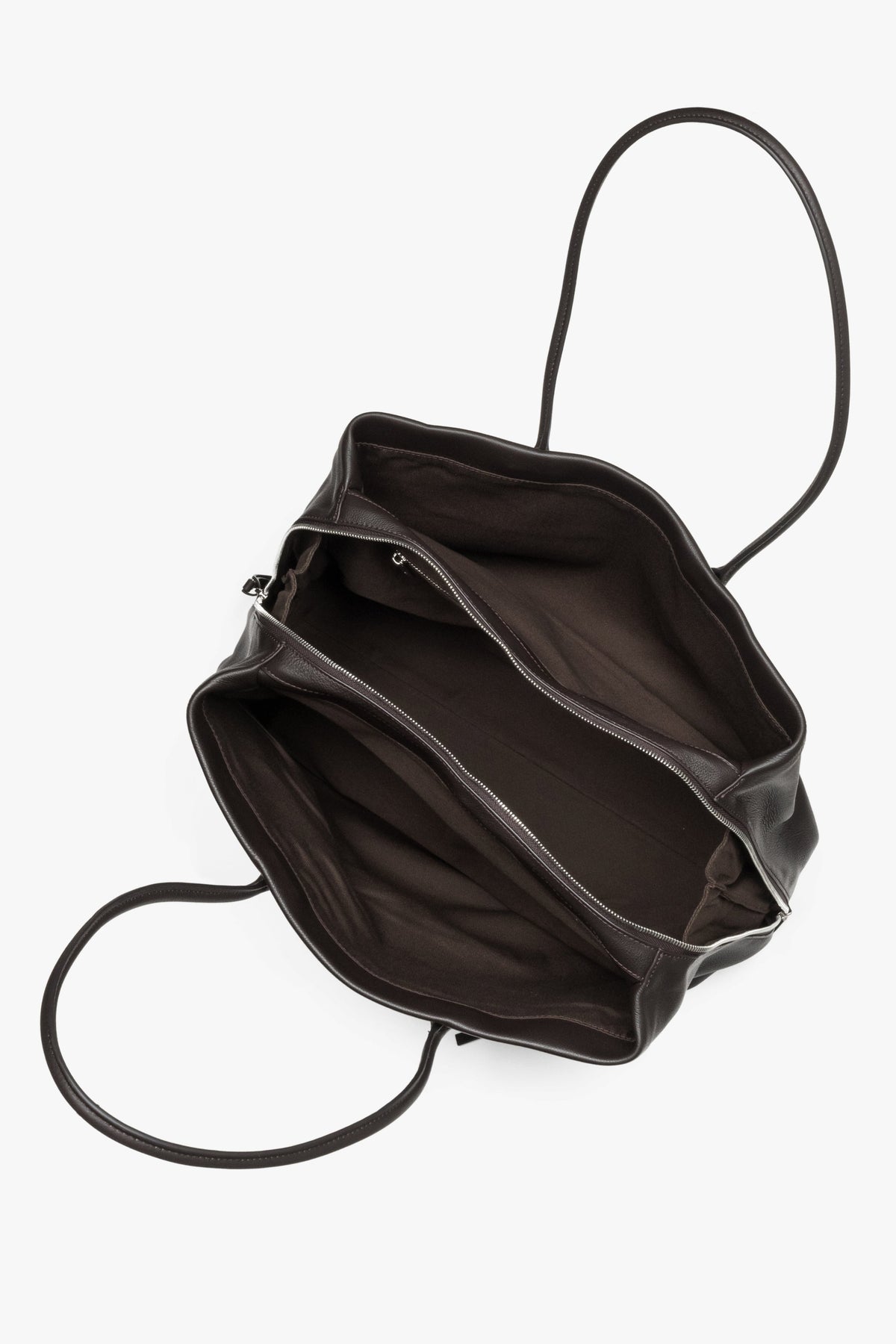 Dark brown women's bag Estro. A combination of classic design, capacity, and everyday functionality.