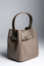 Women's Taupe Handy Satchel Handbag made of Premium Italian Genuine Leather Estro ER00120516.