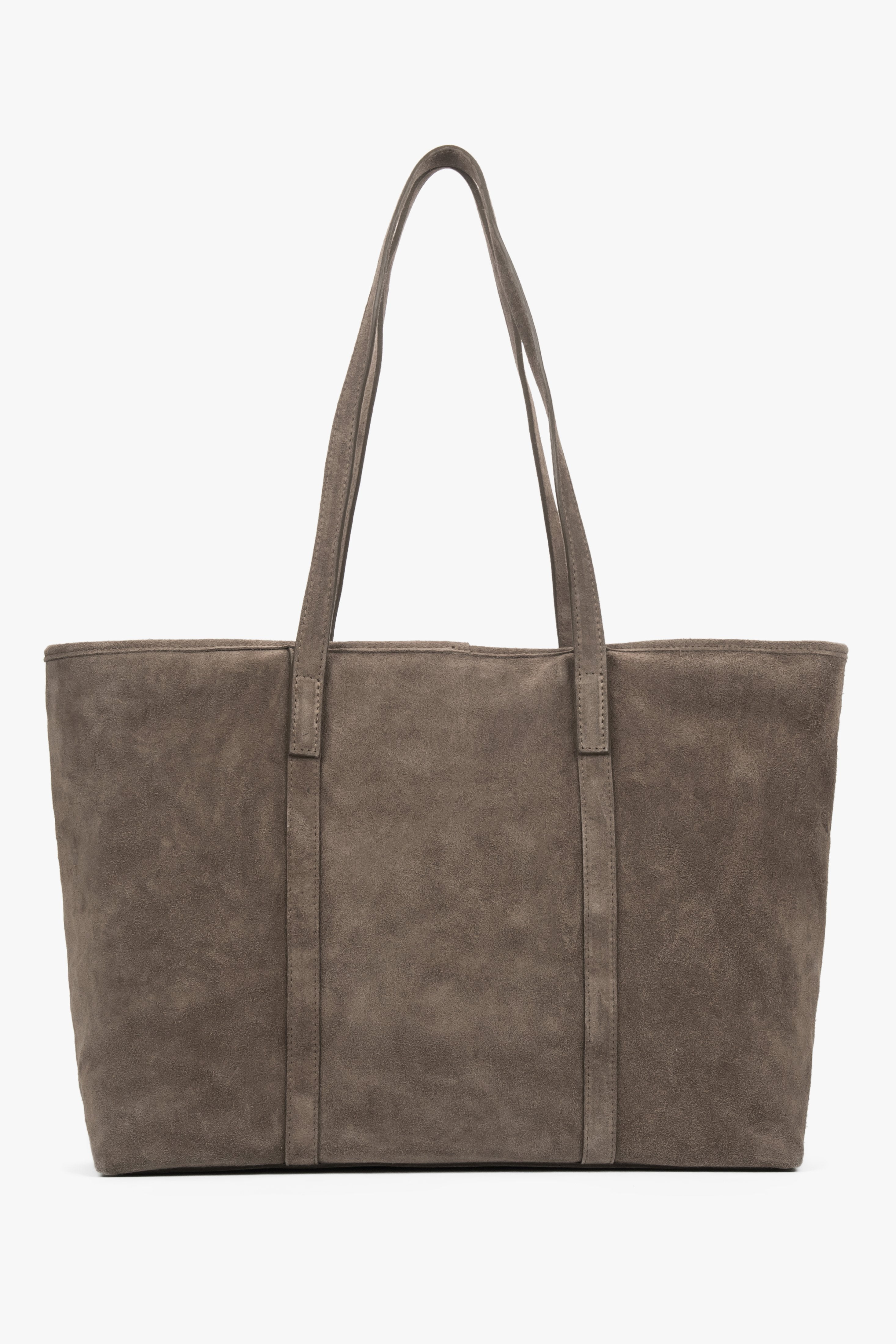 Taupe women’s shopper bag by Estro, made of Premium Italian genuine velour.