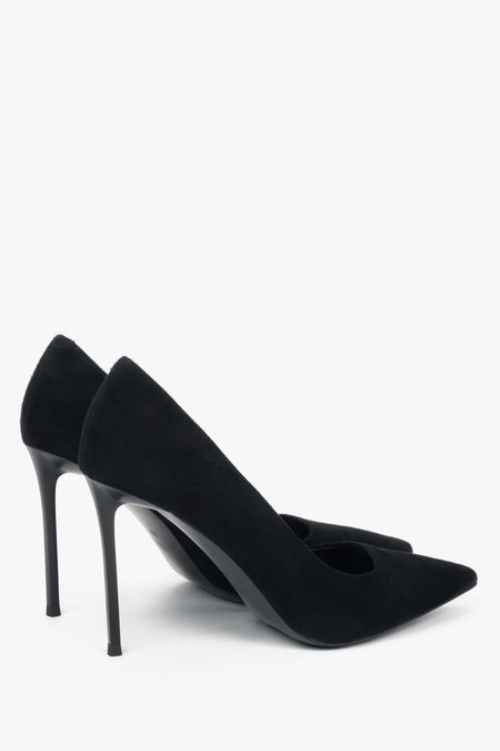 Estro – women's pumps on a high heel made of genuine velour.