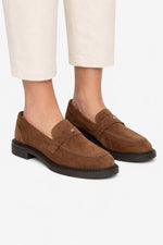 Women's Brown Penny Loafers made of Premium Italian Genuine Velour Estro ER00119030.