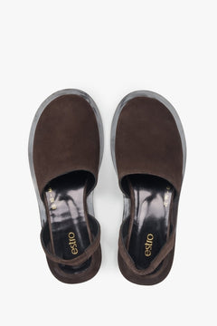 Dark brown velour sandals by Estro, perfect for transitional seasons, featuring a closed front that protects the toes.