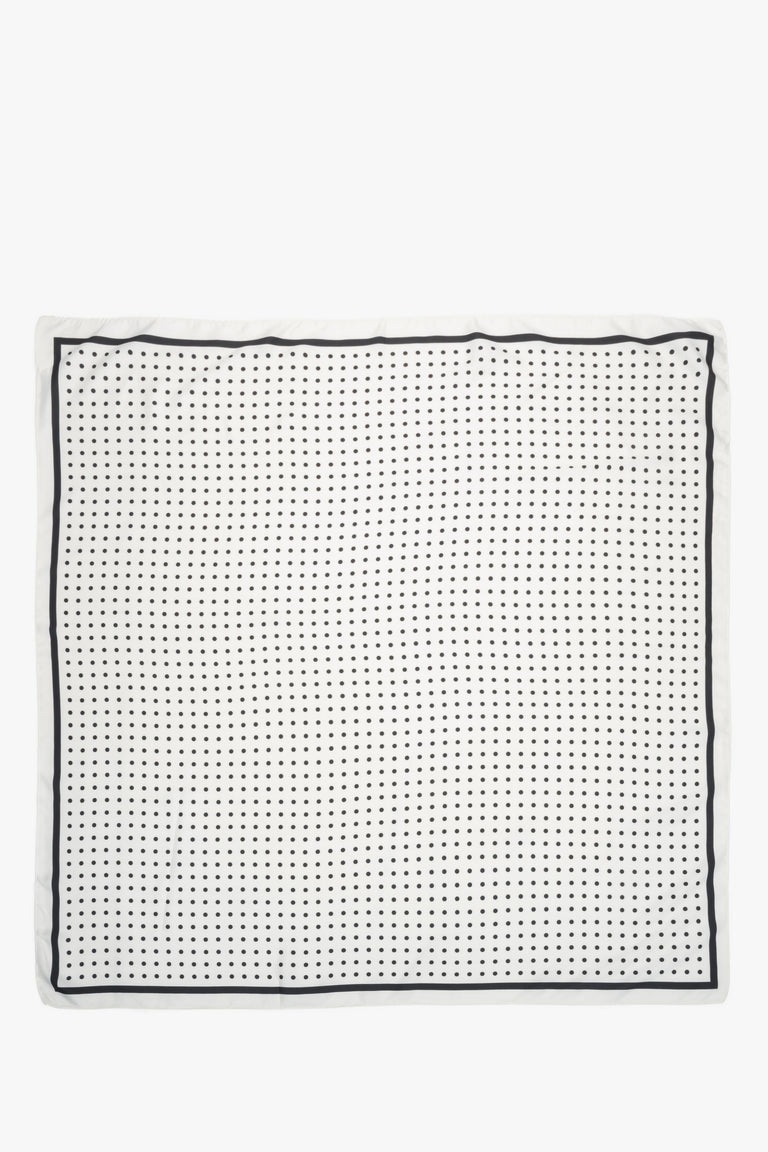 White and black women’s neckerchief with polka dots Estro.