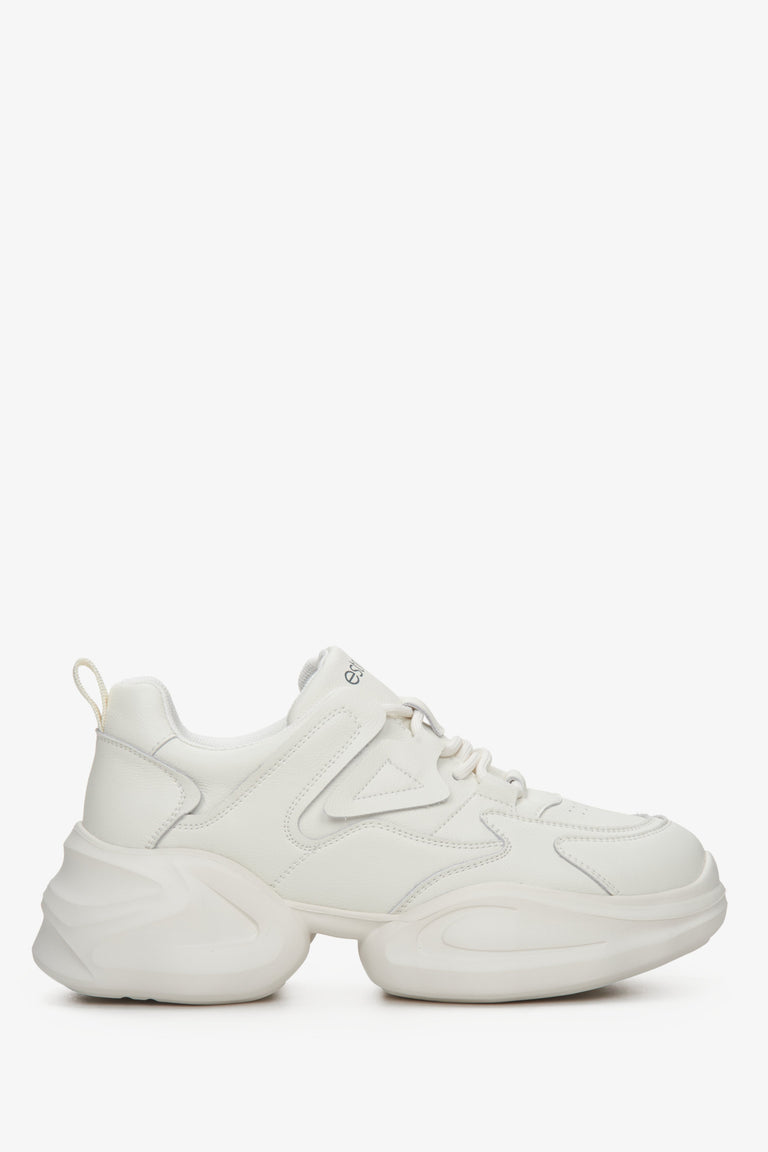 Women's White Leather Sneakers on a Thick Platform Estro ER00112597.