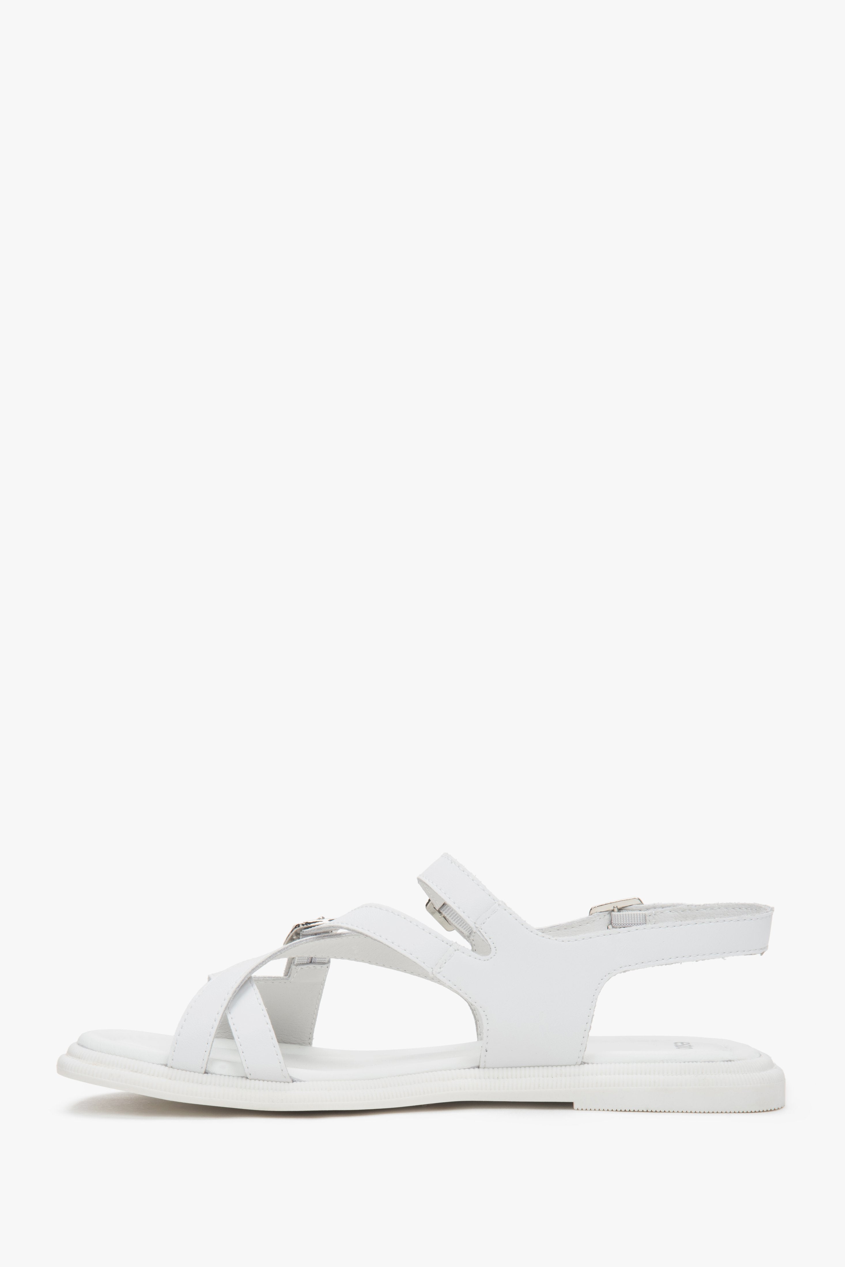 Women’s sandals, white, flat sole, made of genuine leather, with silver details, Estro – side view.