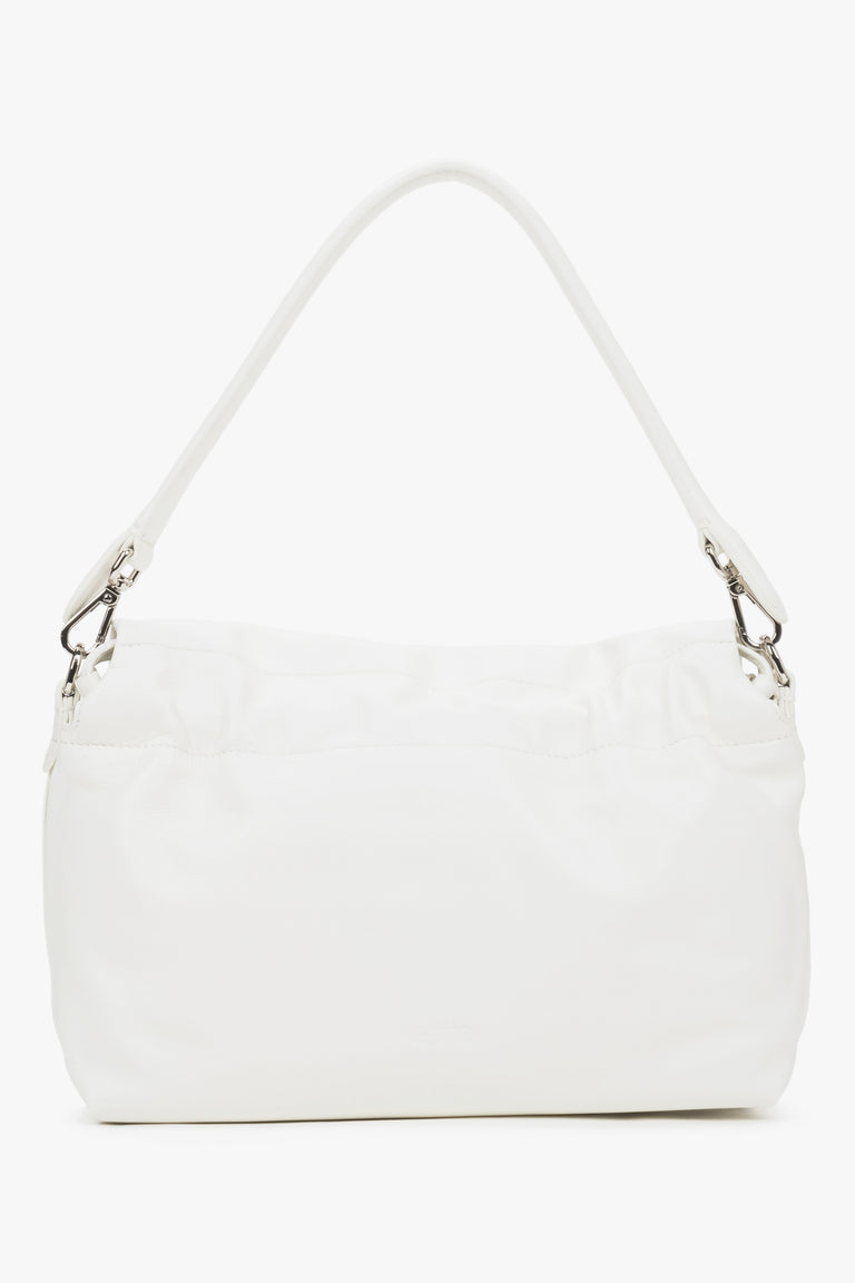 Women's white genuine leather crossbody bag with magnetic closure Estro.