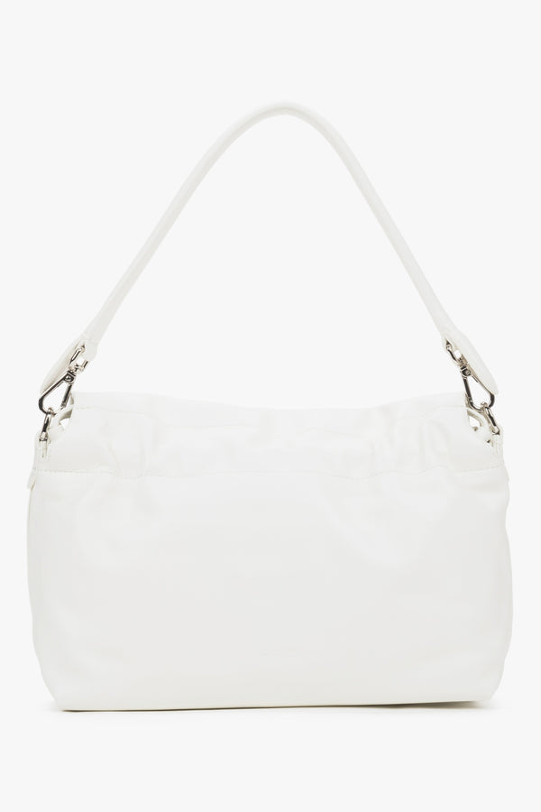 Women's white genuine leather crossbody bag with magnetic closure Estro.