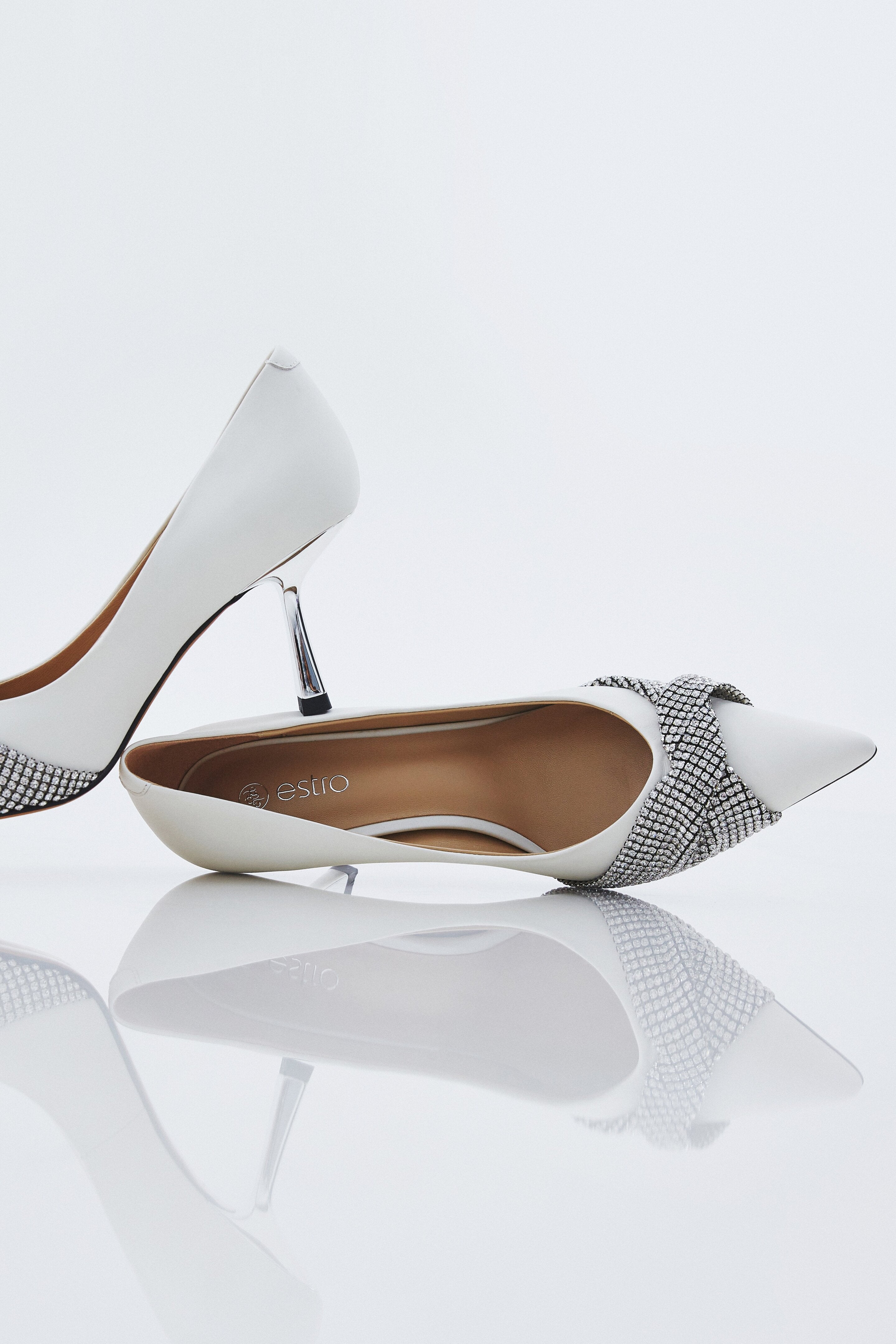 Women's White Leather Stilettos with Bow Estro ER00112790.