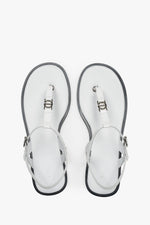 Women’s White Leather Flip-Flop Sandals with a Flat Sole Estro ER00116915.