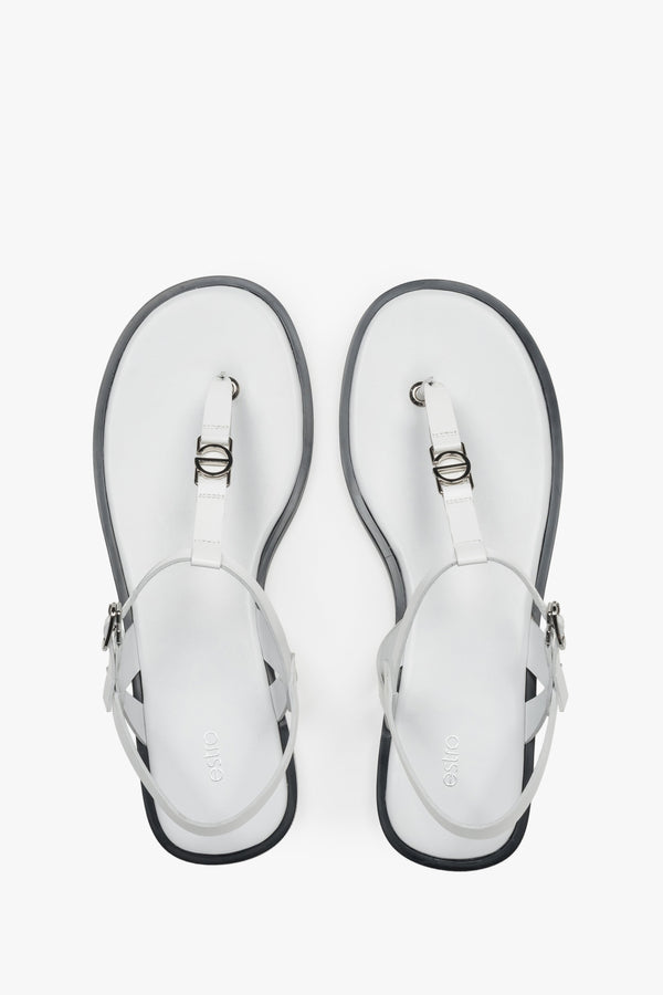 Women’s White Leather Flip-Flop Sandals with a Flat Sole Estro ER00116915.