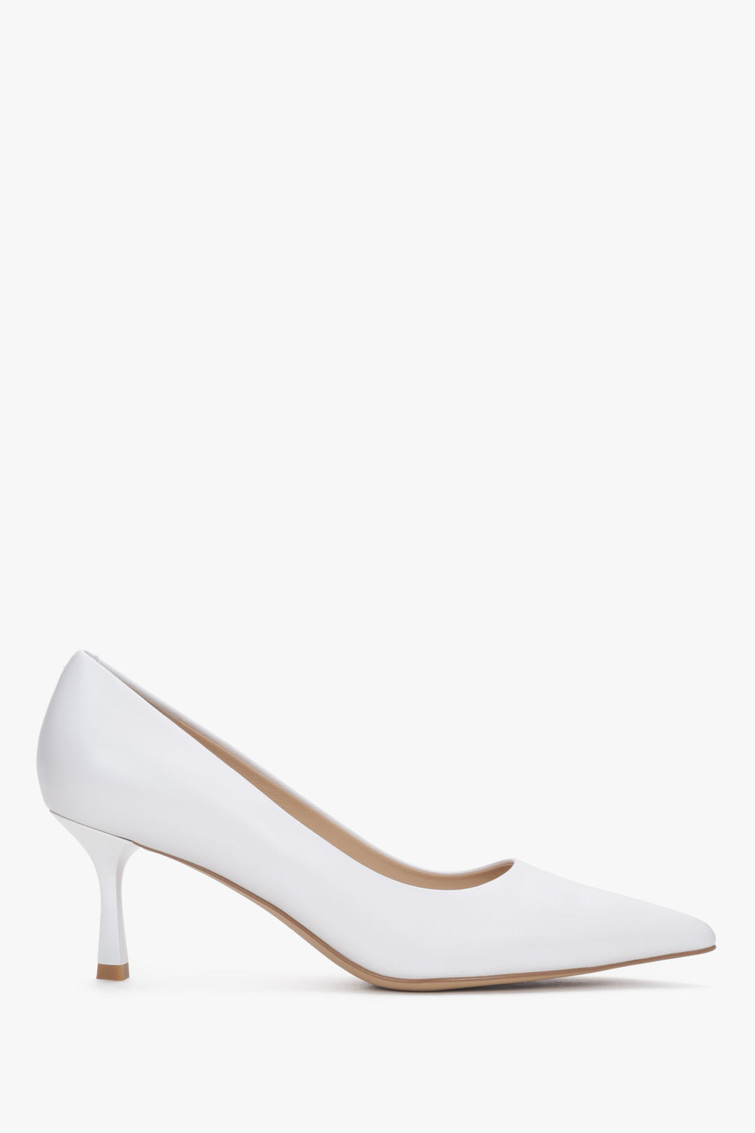 Side profile of white leather pointed-toe shoes.