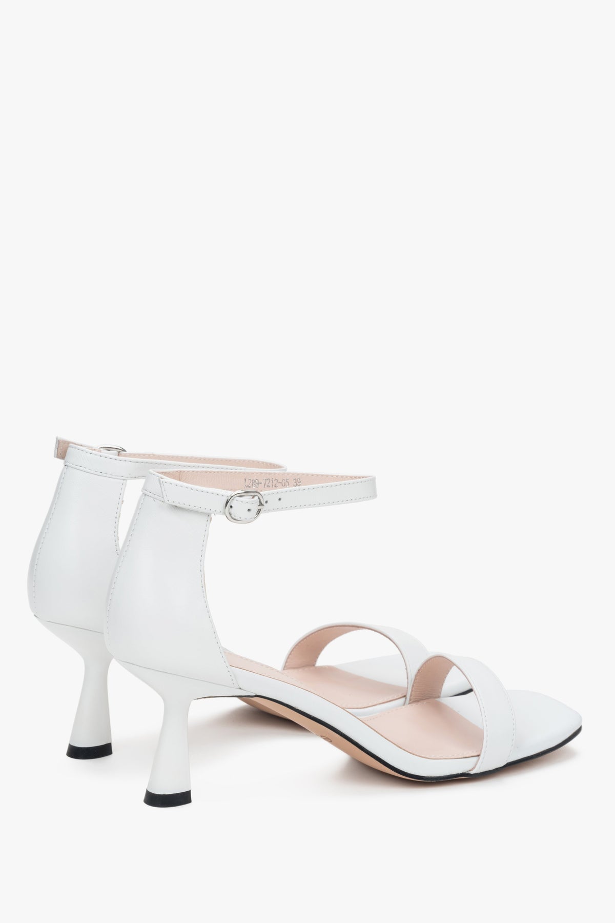 White leather sandals with a sturdy funnel heel from Estro.