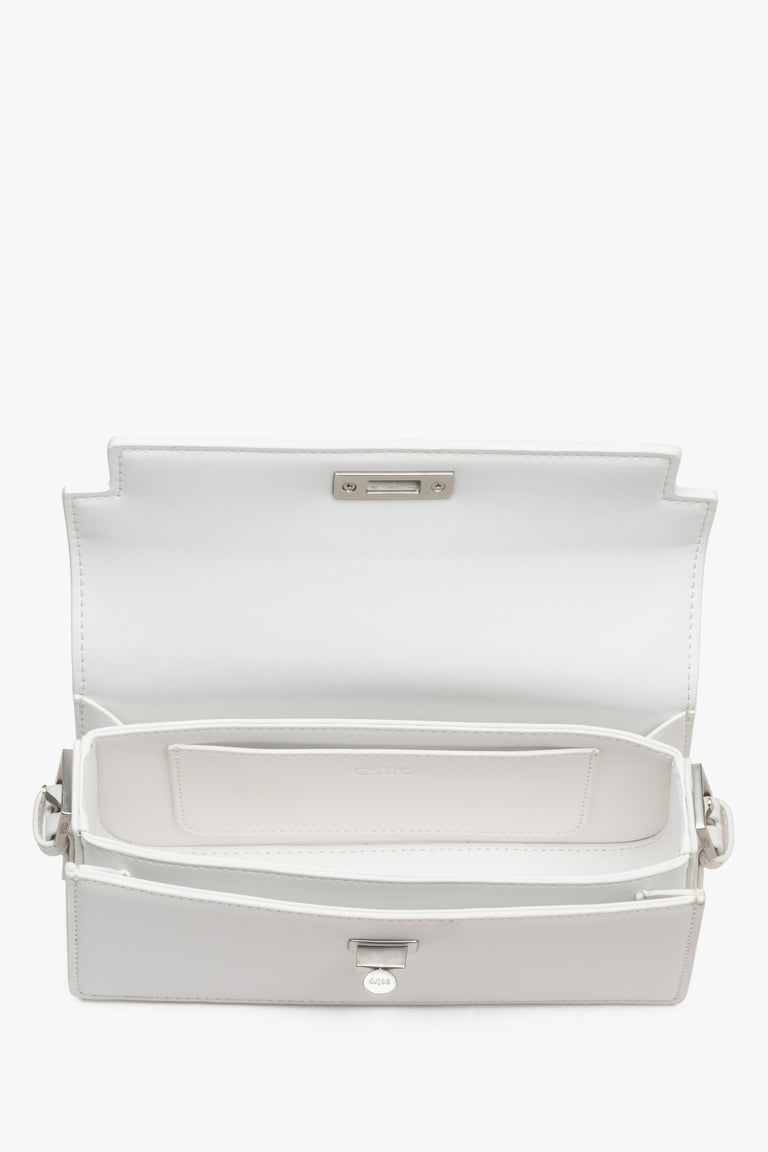 Interior view of women's white leather shoulder bag by Estro