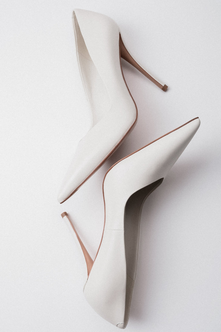 Women's White Leather Stiletto High Heels with Pointed Toe Estro ER00119251.