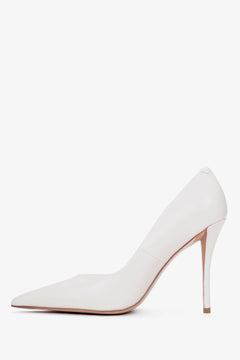 Estro - elegant white leather pumps showcasing a sleek stiletto heel and sharp pointed toe.