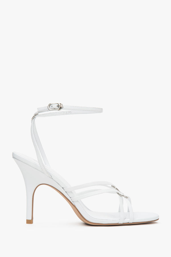 Women’s White Leather Stiletto Sandals with Silver Details Estro ER00116905.