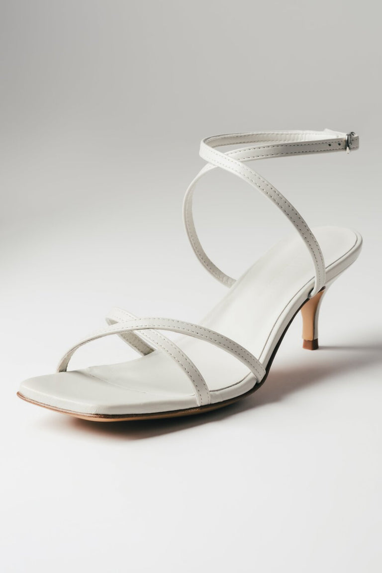 Women's White Low-Heel Sandals made of Premium Italian Leather Guglielmo Rotta ER00119718.