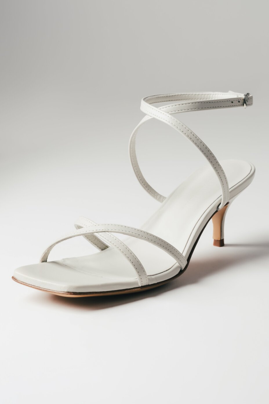 Women's White Low-Heel Sandals made of Premium Italian Leather Guglielmo Rotta ER00119718.