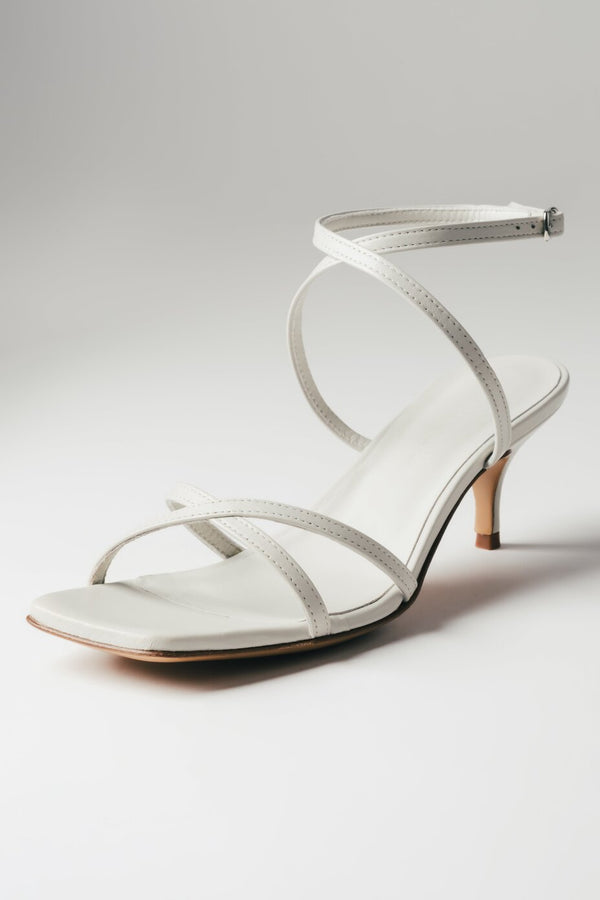 Women's White Low-Heel Sandals made of Premium Italian Leather Guglielmo Rotta ER00119718.