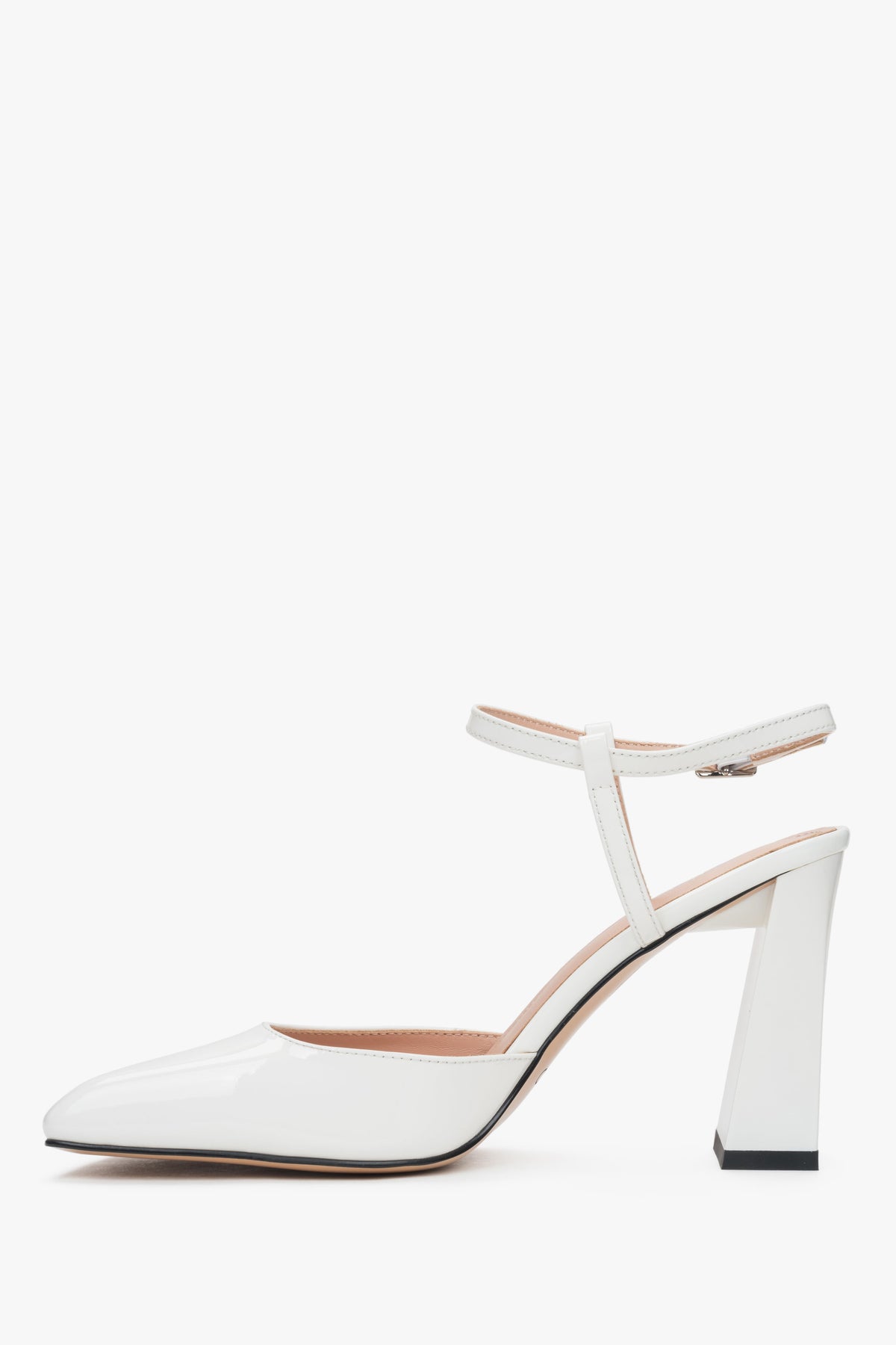 Women’s white block heel sandals in patent leather by Estro – side view.