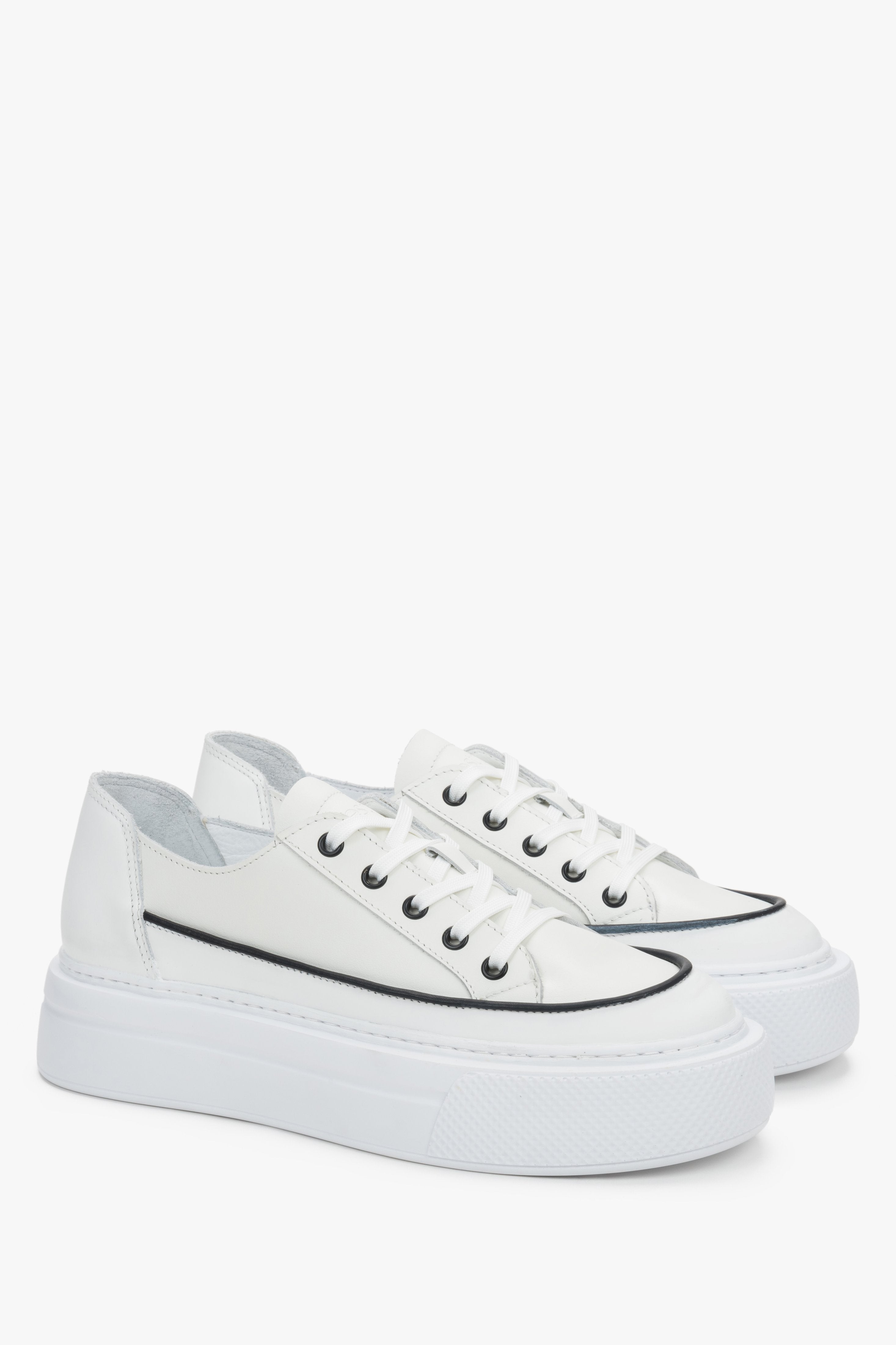 Women’s white platform sneakers by Estro in Italian premium leather.