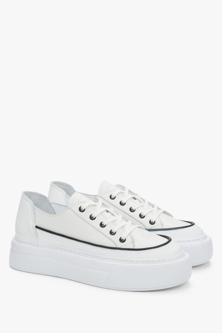Women’s white platform sneakers by Estro in Italian premium leather.