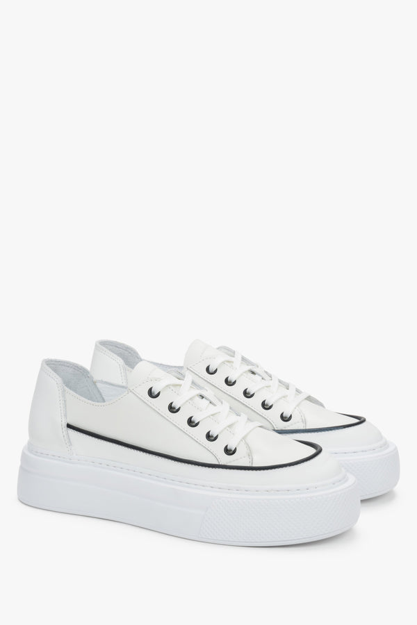 Women’s white platform sneakers by Estro in Italian premium leather.