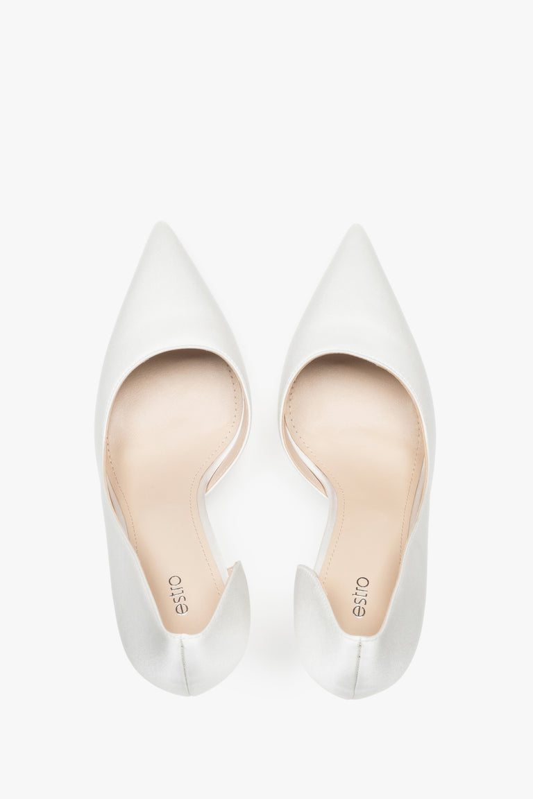 Women’s white pointed-toe stiletto heels with a satin finish by Estro – top view.