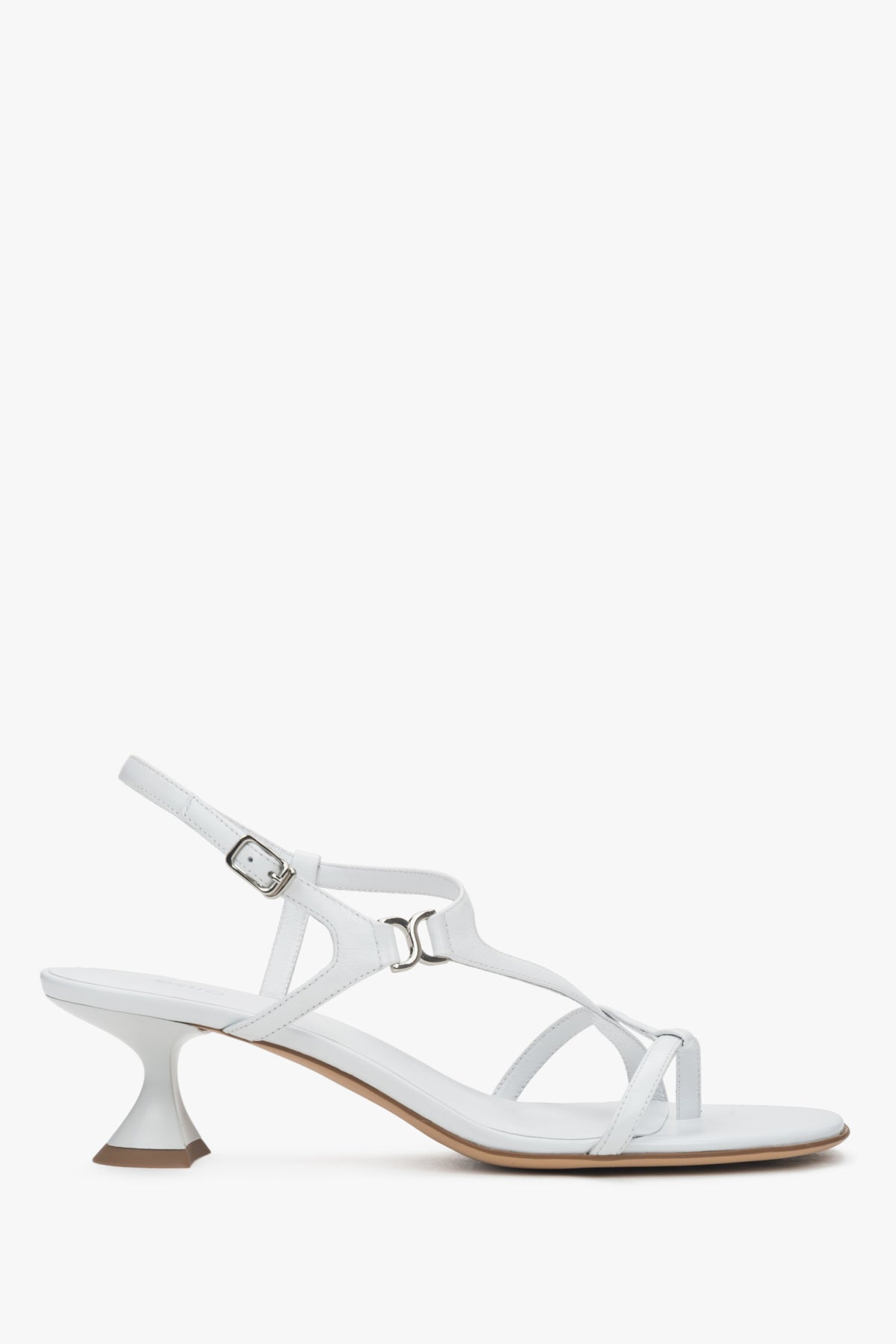Women’s White Sandals with a Funnel Heel and Woven Straps Estro ER00116917.