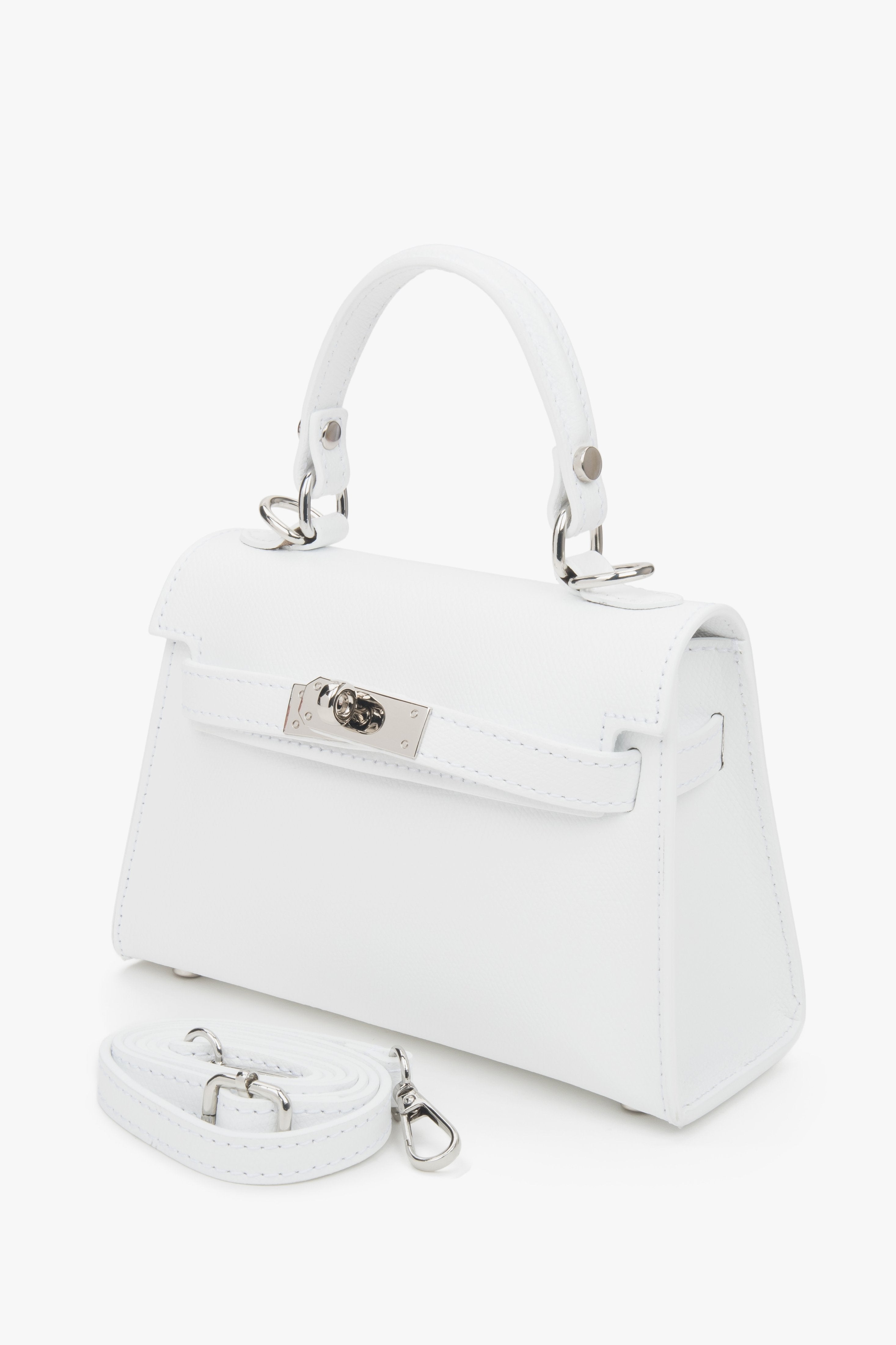 The small white satchel by Estro is an investment in quality and Italian design.