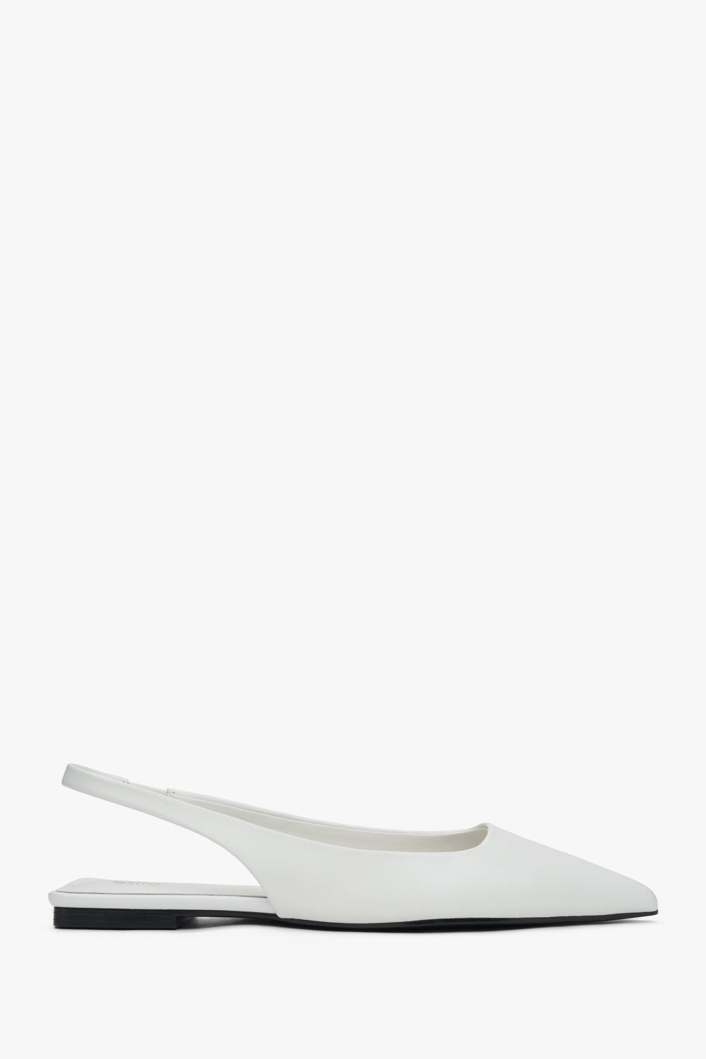 Women's White Slingback Flats with a Pointed Toe Estro ER00117211.