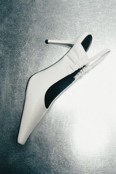 Milky white women’s slingback pumps Estro Selection.