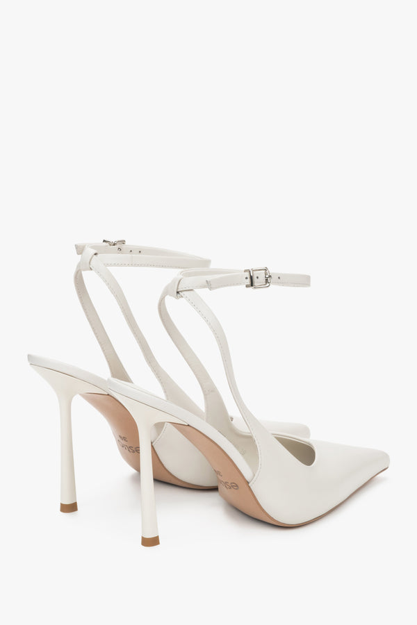 Made of genuine leather, white women’s slingback pumps, Estro.