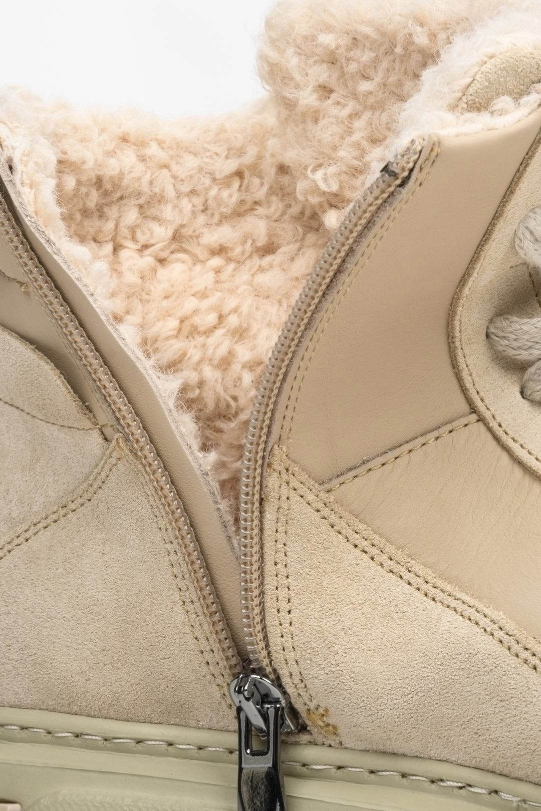 Women's sneakers in beige for winter by ES 8 - lined interior.