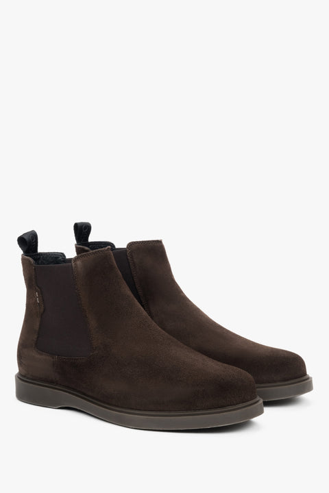 Men's dark brown Chelsea boots by Estro.