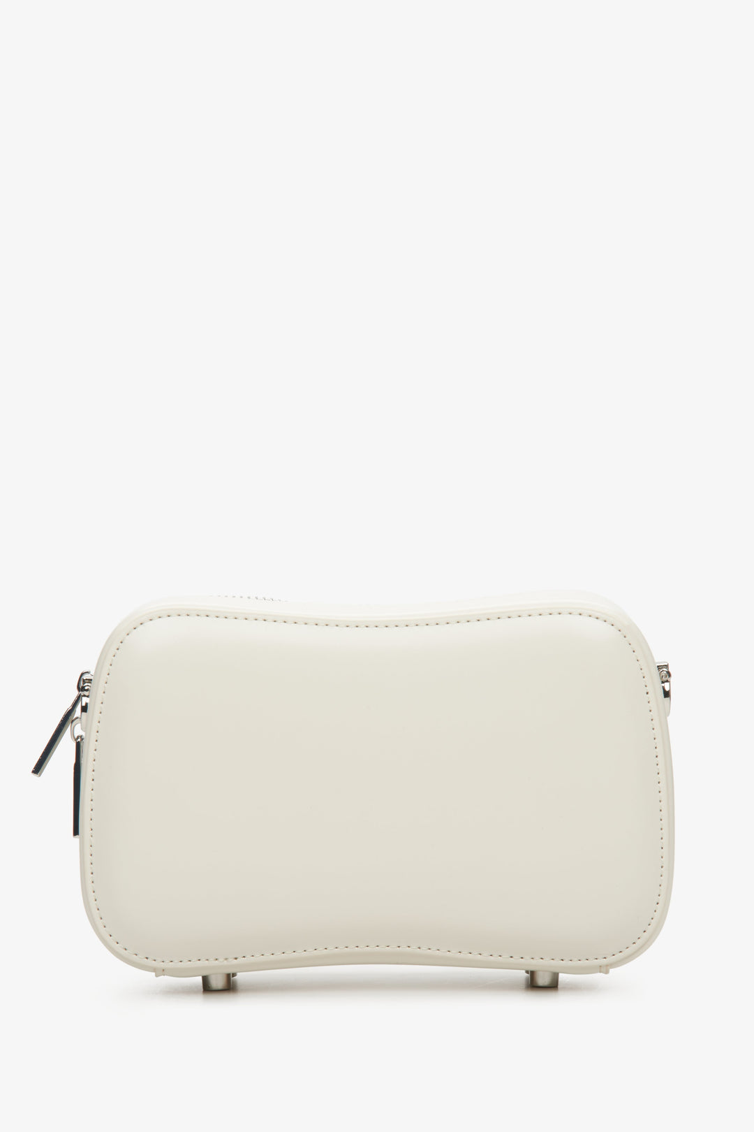 Small women's handbag made of genuine light beige leather by Estro.