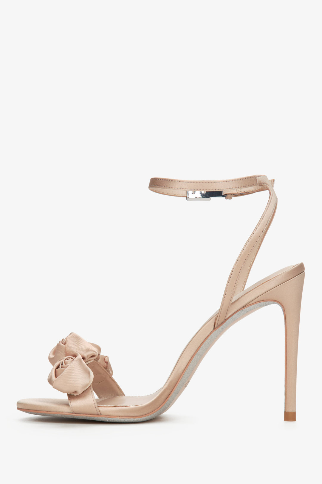 Estro women's beige high heel sandals - shoe profile.