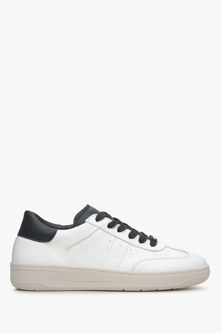 Women's White Sneakers with Black Details made of Italian Genuine Leather Estro ER00115730.
